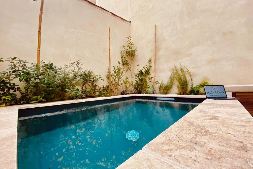 Terra Nostra - Townhouse - Swimming Pool Villa นีมส์ ภายนอก รูปภาพ